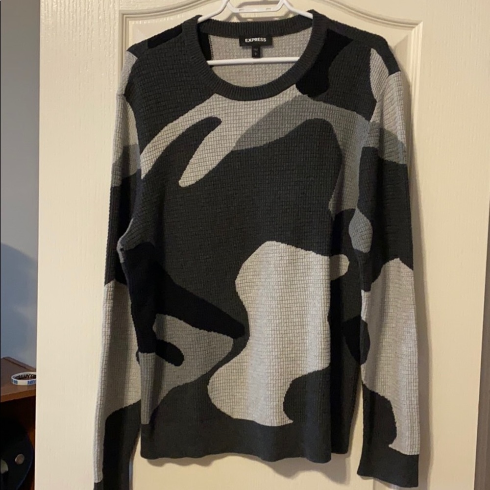 Express Men: Grey Camouflage crewneck (NEVER WORN)